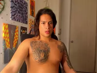 MichaelWood01's Live Sex Cam Show