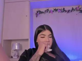Shirley's Live Sex Cam Show
