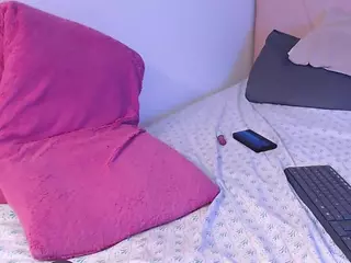 Coral Lise's Live Sex Cam Show