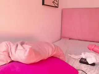Coral Lise's Live Sex Cam Show