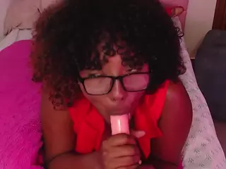 Coral Lise's Live Sex Cam Show