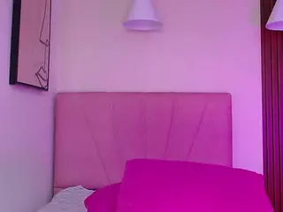 Coral Lise's Live Sex Cam Show