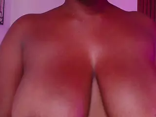 Coral Lise's Live Sex Cam Show