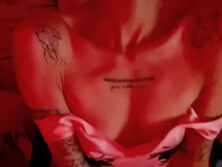 Harmonyevans's Live Sex Cam Show