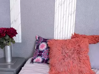 LucyCanels's Live Sex Cam Show