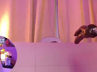 MayaRouse's Live Sex Cam Show