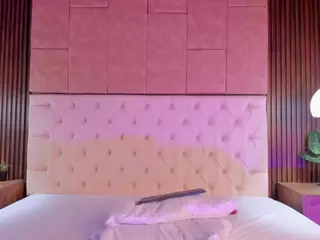 Sophia Jones's Live Sex Cam Show