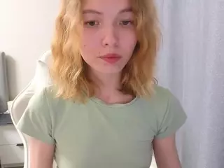 EmilyLuv's Live Sex Cam Show
