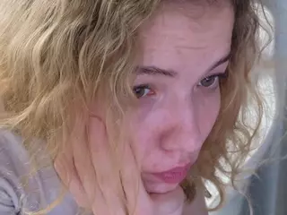 EmilyLuv's Live Sex Cam Show
