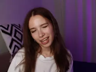 PhilomenaDudley's Live Sex Cam Show