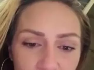Hiikitty424's Live Sex Cam Show