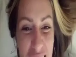 Hiikitty424's Live Sex Cam Show