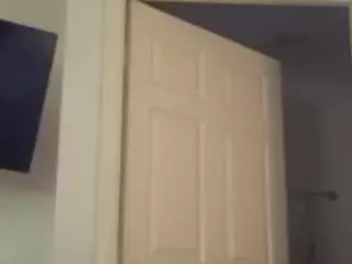 Hiikitty424's Live Sex Cam Show