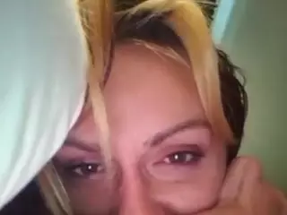 Hiikitty424's Live Sex Cam Show