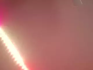 Hiikitty424's Live Sex Cam Show