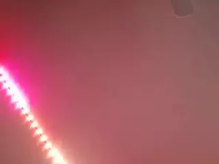 Hiikitty424's Live Sex Cam Show