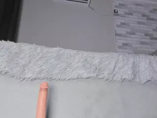 kitsuneasu's Live Sex Cam Show