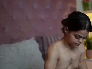 MaiaMini's Live Sex Cam Show