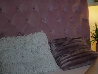 MaiaMini's Live Sex Cam Show