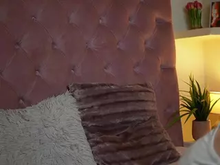 MaiaMini's Live Sex Cam Show