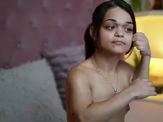 MaiaMini's Live Sex Cam Show