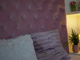MaiaMini's Live Sex Cam Show