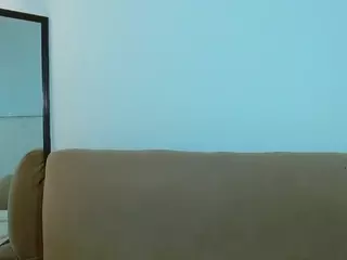 Sweetylya18's Live Sex Cam Show