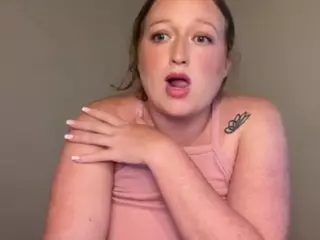 cherryredd27's Live Sex Cam Show