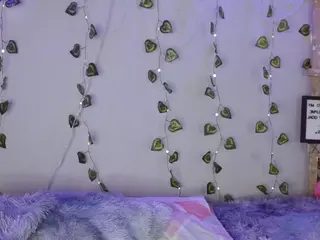 Kittyy-Lovee's Live Sex Cam Show