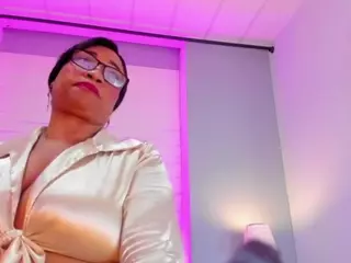 luzdarysanchez's Live Sex Cam Show