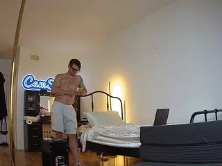voyeurcam-celticiron-02's Live Sex Cam Show