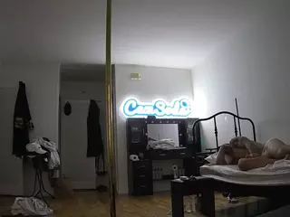 voyeurcam-celticiron-02's Live Sex Cam Show