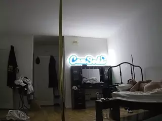 voyeurcam-celticiron-02's Live Sex Cam Show