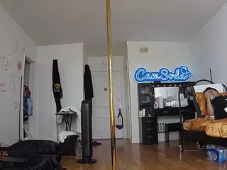 voyeurcam-celticiron-02's Live Sex Cam Show