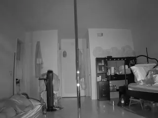 voyeurcam-celticiron-02's Live Sex Cam Show