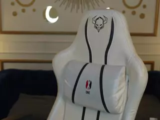 AlisaSweet054's Live Sex Cam Show