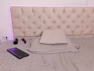 anny-bryce's Live Sex Cam Show
