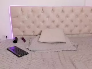 anny-bryce's Live Sex Cam Show