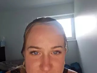 Hanny Louisa's Live Sex Cam Show