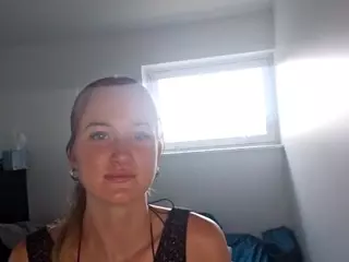 Hanny Louisa's Live Sex Cam Show