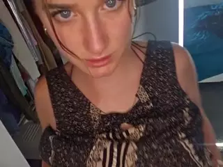 Hanny Louisa's Live Sex Cam Show
