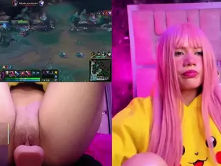 Lila uwu's Live Sex Cam Show