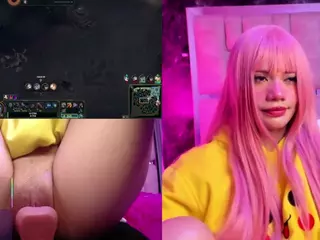 Lila uwu's Live Sex Cam Show