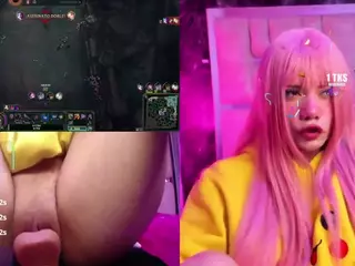 Lila uwu's Live Sex Cam Show