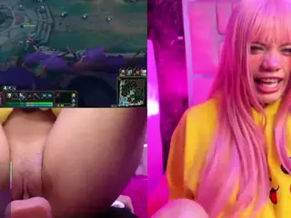 Lila uwu's Live Sex Cam Show