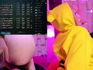 Lila uwu's Live Sex Cam Show