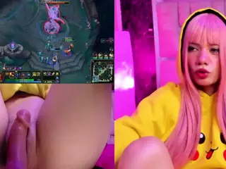 Lila uwu's Live Sex Cam Show