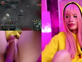 Lila uwu's Live Sex Cam Show