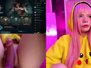Lila uwu's Live Sex Cam Show