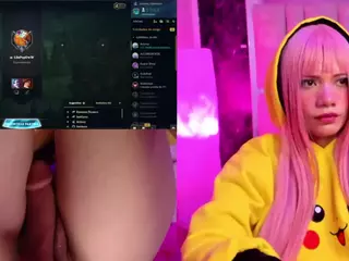 Lila uwu's Live Sex Cam Show